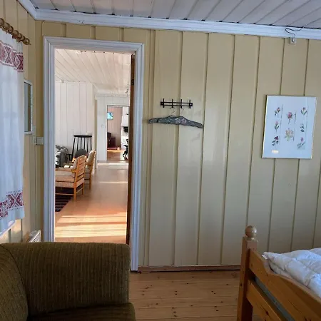 Cozy On Kvarstad Farm *